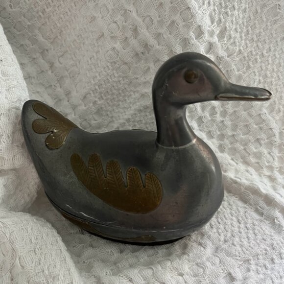 Vintage Pewter / Brass Duck Trinket Box 4.5 in tall **BUNDLE with LG Duck $60* - Picture 1 of 12